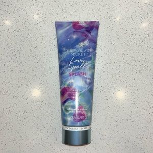 Victoria’s Secret Love Spell Splash Lotion